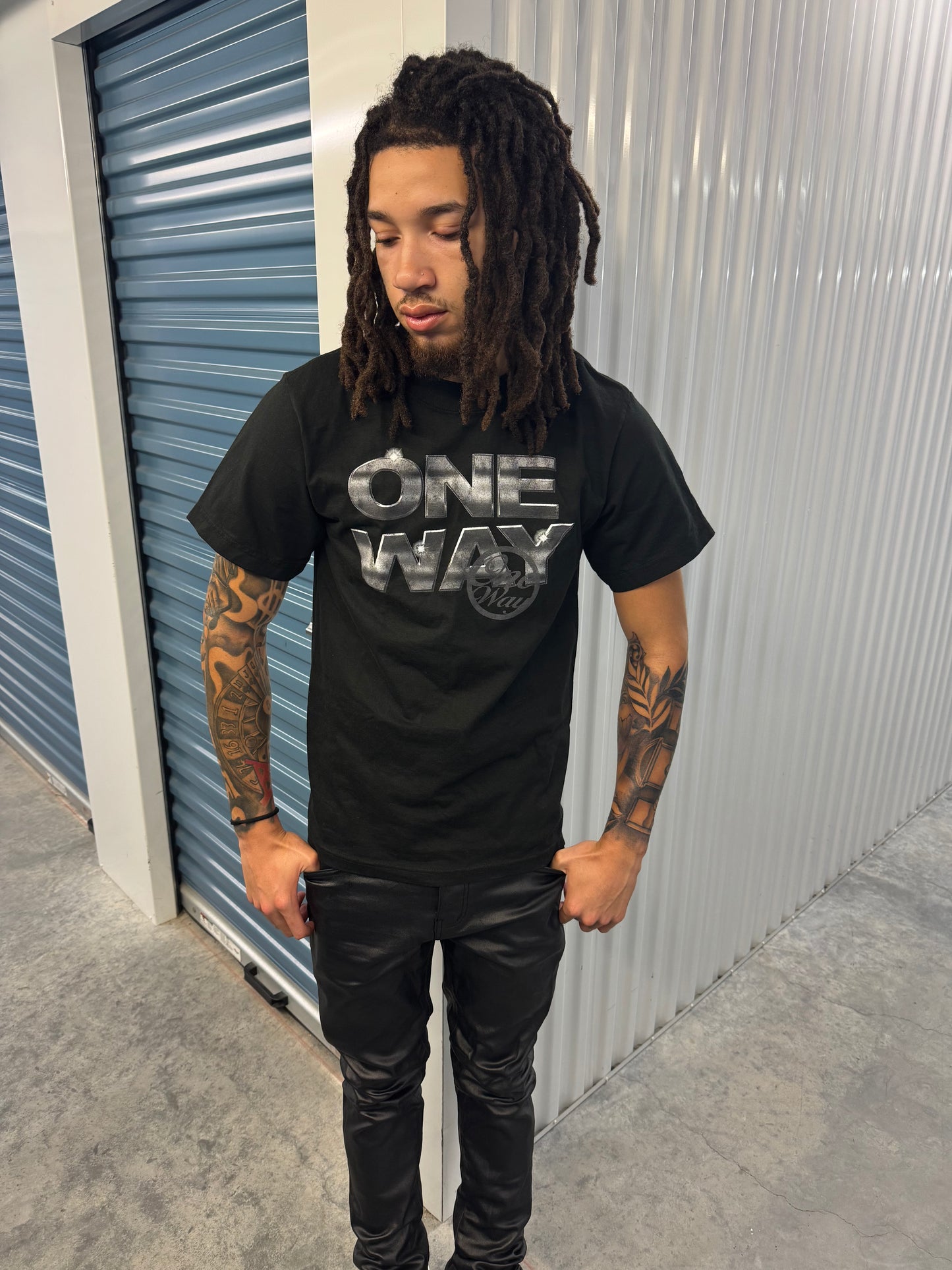 BLACK "STEEL STATEMENT" TEE